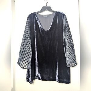 Apny Top Velvet Burnout  V Neck Midnight Blue wide Tulip Bell Sleeve Sz Xl